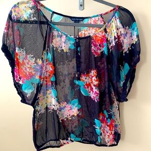 AMERICAN EAGLE Floral Blouse